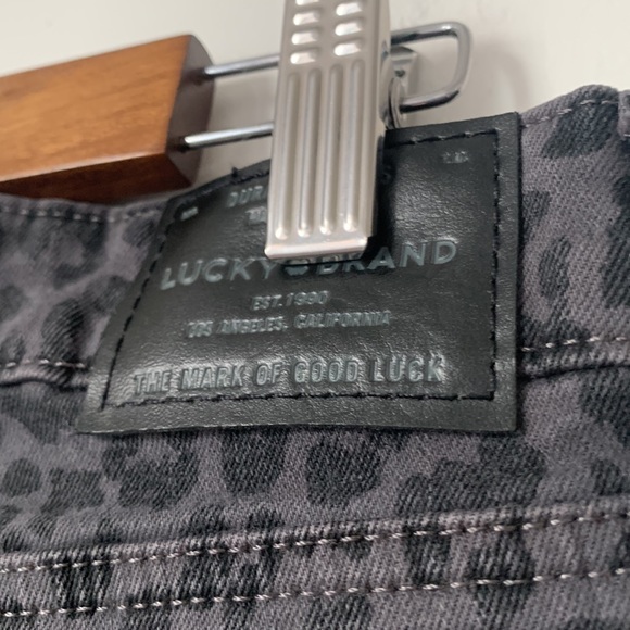 Lucky Brand High Rise Leopard Print Black Cropped Pants - Picture 8 of 8